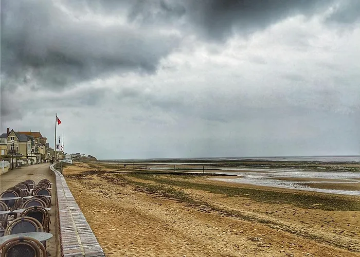 Vue Et Saint-aubin-sur-mer Normandie * سانت أوبين سور مير